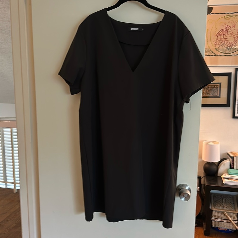 Missguided Little Black Dress V-neck, mini, size 22